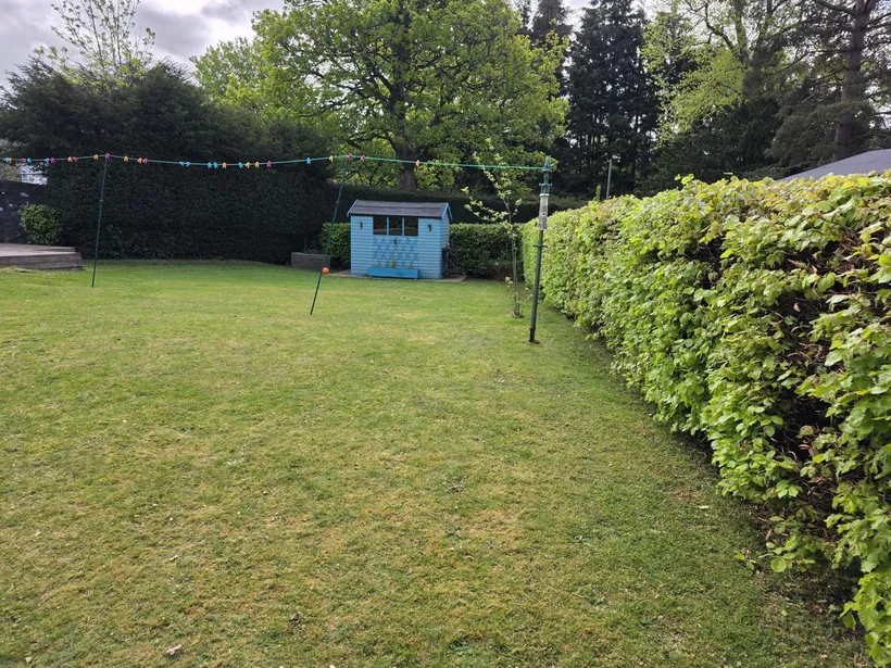Hedge trimming by Garry's Garden Services